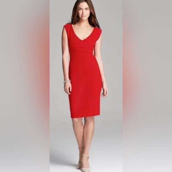 Diane Von Furstenberg Mini Cap Sleeves Ruched Sheath Dress in Red Poppy. - Picture 4 of 7